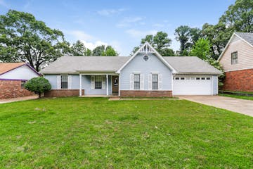 6608 Lake Valley Dr Memphis, TN 38141